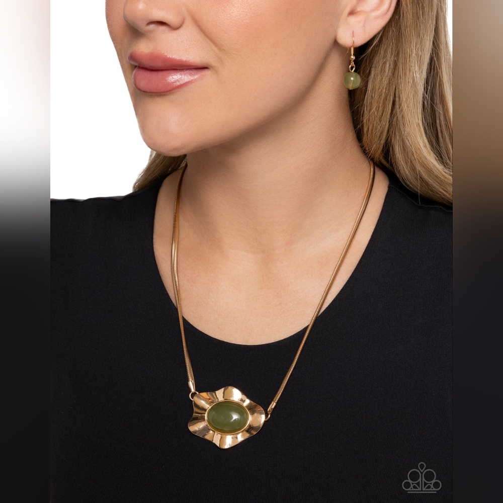 Sideways Shimmer Necklace